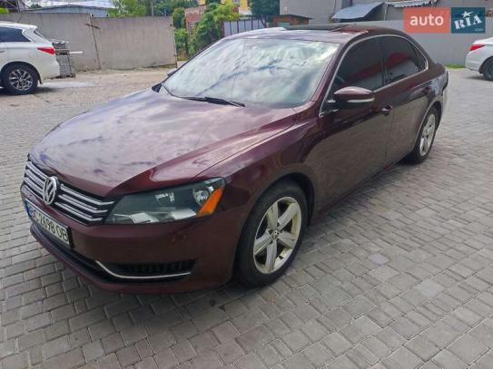 Volkswagen Passat                          2012г. в рассрочку
