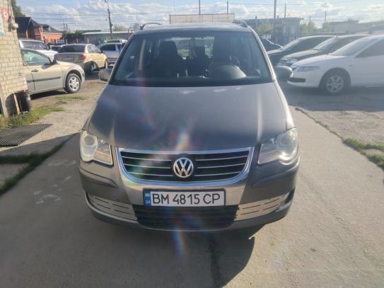 Volkswagen Touran
                          2007г. в рассрочку