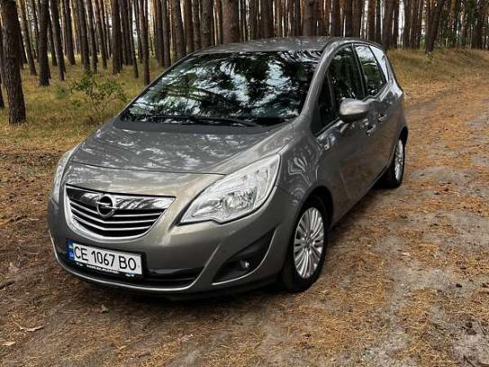 Opel Meriva 2012р. у розстрочку