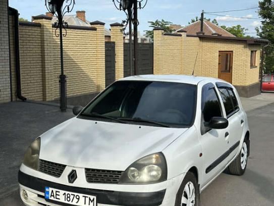 Renault Clio                            2003г. в рассрочку
