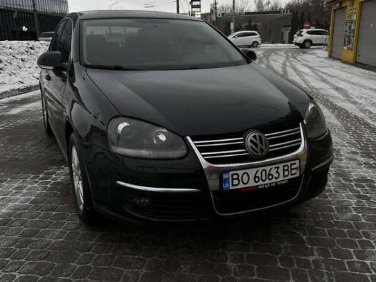 Volkswagen Jetta                           2006г. в рассрочку