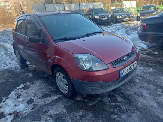 Ford Fiesta                          2007г. в рассрочку