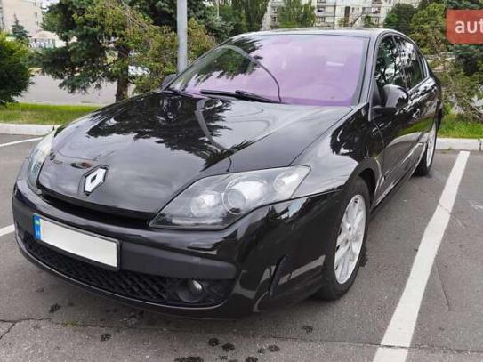 Renault Laguna
                          2010г. в рассрочку