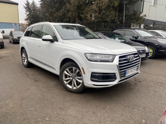 Audi Q7
                              2017г. в рассрочку