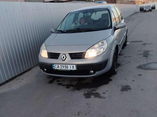 Renault Scenic                          2005г. в рассрочку