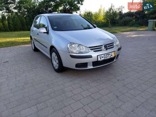 Volkswagen Golf 2005р. у розстрочку