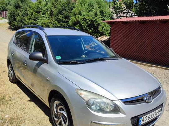Hyundai I30                             2009г. в рассрочку