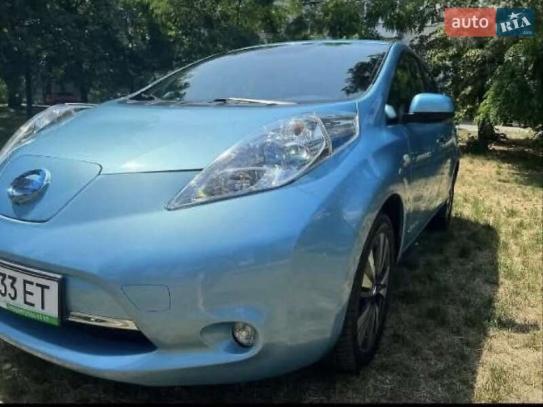 Nissan Leaf                            2016г. в рассрочку