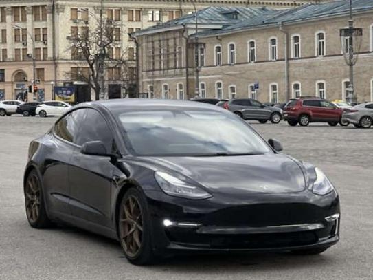 Tesla Model 3                         2021г. в рассрочку