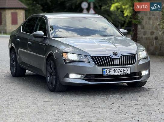 Skoda Superb                          2015г. в рассрочку