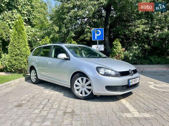 Volkswagen Golf
                            2012г. в рассрочку