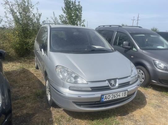 Peugeot 807 2013р. у розстрочку