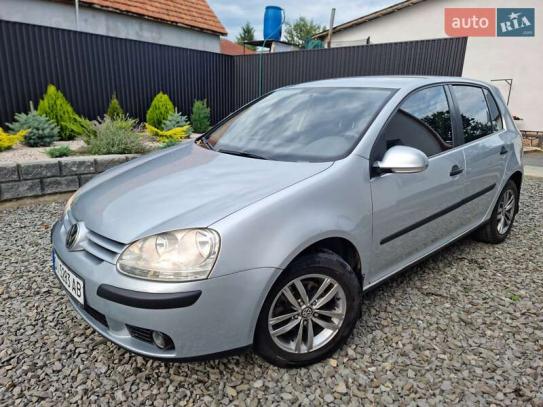 Volkswagen Golf 2004g. in Raten