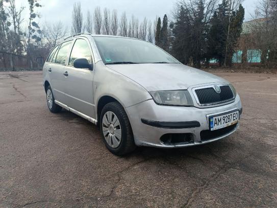 Skoda Fabia
                           2006г. в рассрочку