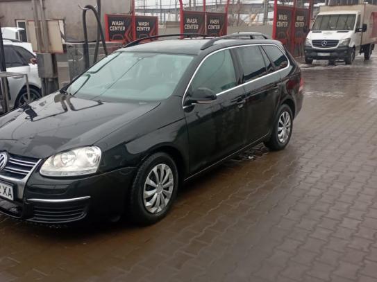 Volkswagen Golf                            2008г. в рассрочку