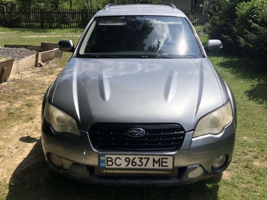 Subaru Legacy 2006р. у розстрочку