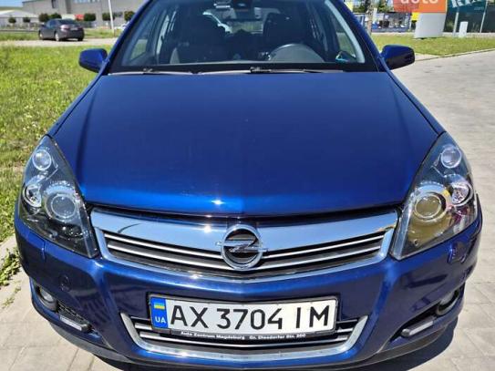 Opel Astra                           2008г. в рассрочку