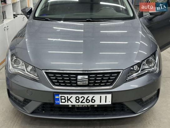 Seat Leon                            2017г. в рассрочку