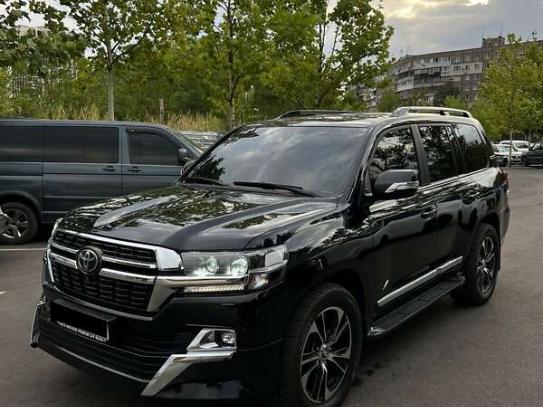 Toyota Land cruiser 2017г. в рассрочку