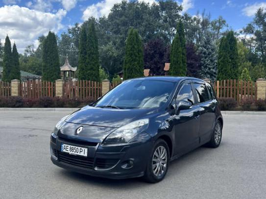 Renault Scenic 2010г. в рассрочку