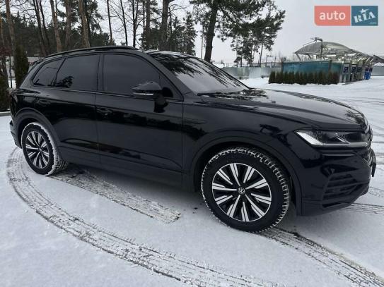 Volkswagen Touareg 2023г. в рассрочку