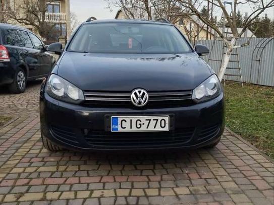 Volkswagen Golf 2011р. у розстрочку