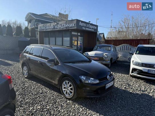 Volkswagen Golf                            2015г. в рассрочку