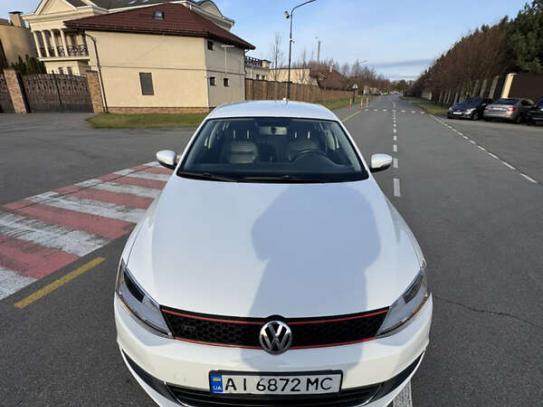 Volkswagen Jetta
                           2014г. в рассрочку