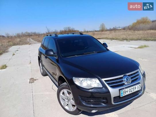 Volkswagen Touareg                         2007г. в рассрочку
