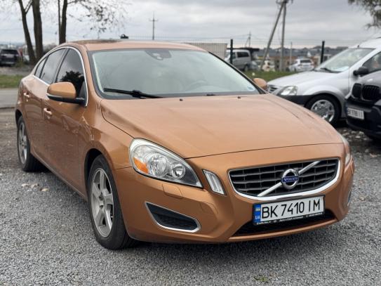 Volvo S60 2011р. у розстрочку