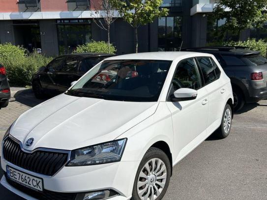 Skoda Fabia                           2019г. в рассрочку