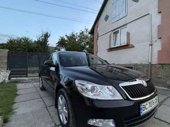 Skoda Octavia                         2009г. в рассрочку