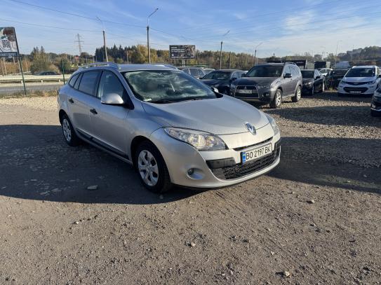 Renault Megane
                          2011г. в рассрочку