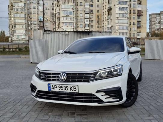 Volkswagen Passat 2016 in Raten