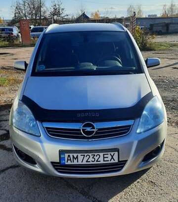 Opel Zafira 2008г. в рассрочку