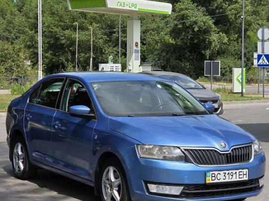 Skoda Rapid                           2014г. в рассрочку