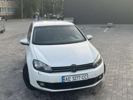 Volkswagen Golf
                            2012г. в рассрочку