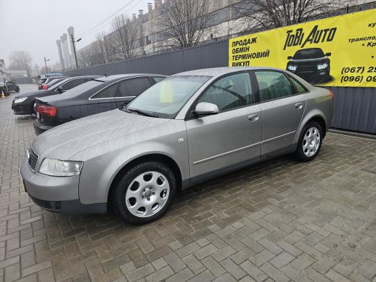 Audi A4 2003р. у розстрочку