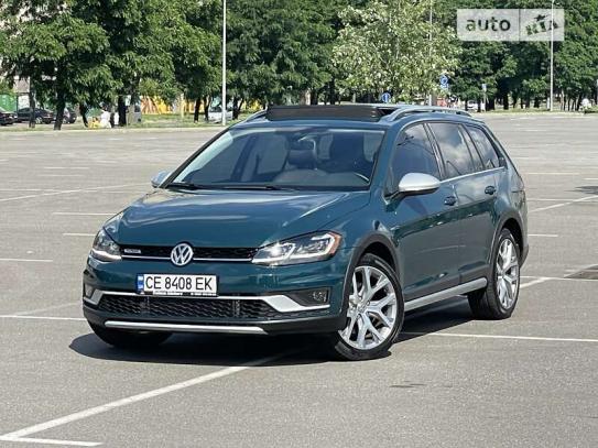 Volkswagen Golf alltrack 2017г. в рассрочку