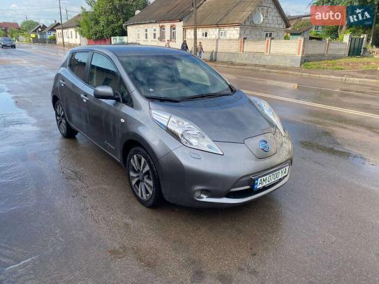 Nissan Leaf
                            2015г. в рассрочку