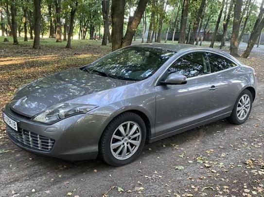 Renault Laguna                          2009г. в рассрочку