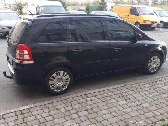 Opel Zafira 2012р. у розстрочку