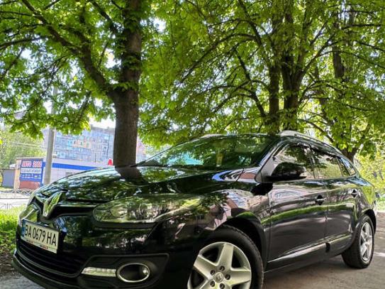 Renault Megane                          2015г. в рассрочку
