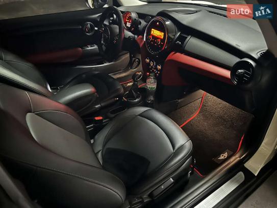 Mini Hatch
                           2015г. в рассрочку