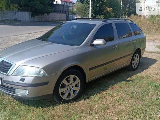 Skoda Octavia 2006р. у розстрочку