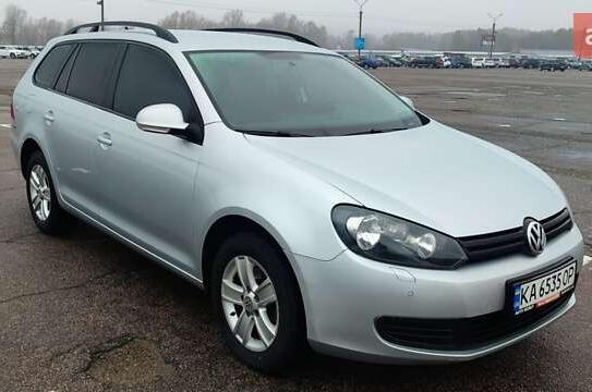 Volkswagen Golf 2011р. у розстрочку