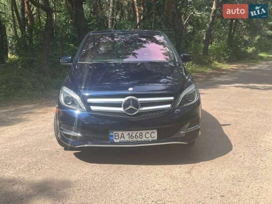 Mercedes-benz B-class 2017р. у розстрочку