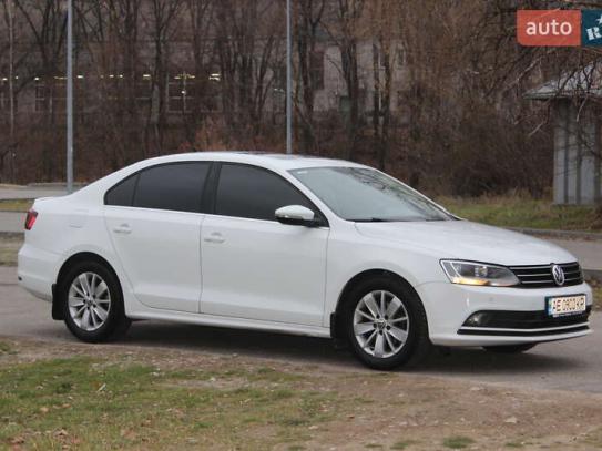 Volkswagen Jetta 2016р. у розстрочку