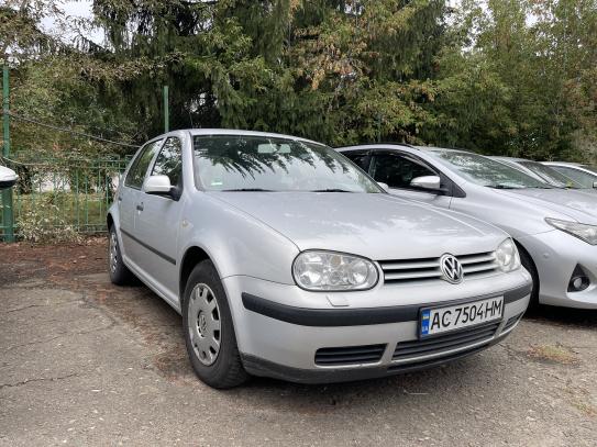 Volkswagen Golf 2000г. в рассрочку