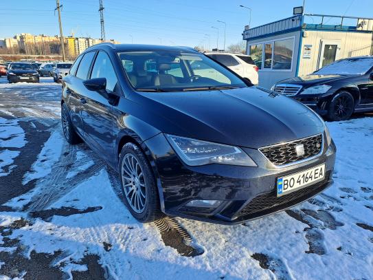 Seat Leon                            2014г. в рассрочку